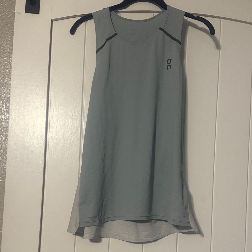 On Running Women's Light Gray Tank Top
